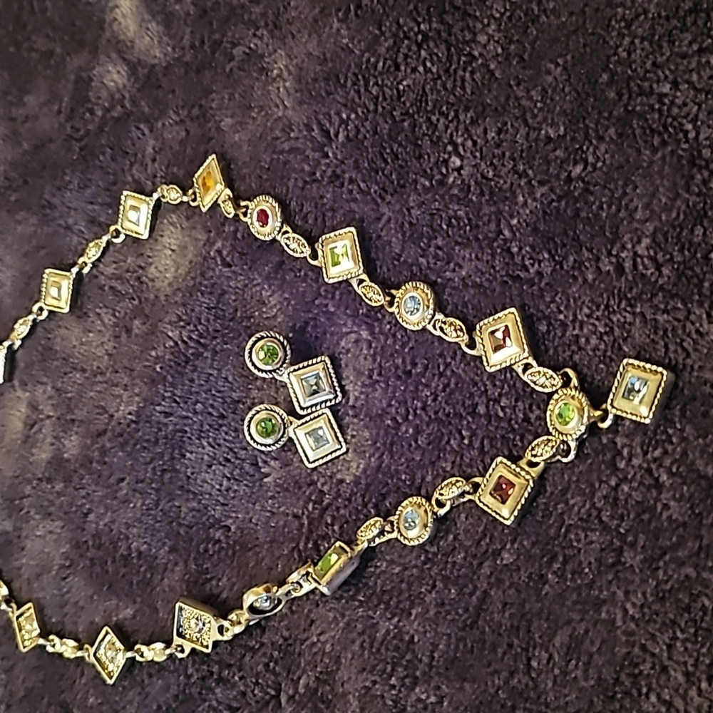 Multi colored necklace and earring set